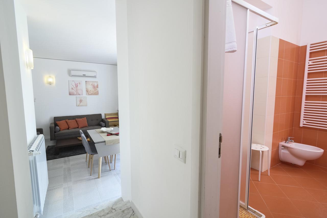 B&B Villa Genny A Pochi Passi Dal Mare San Cataldo  Luaran gambar