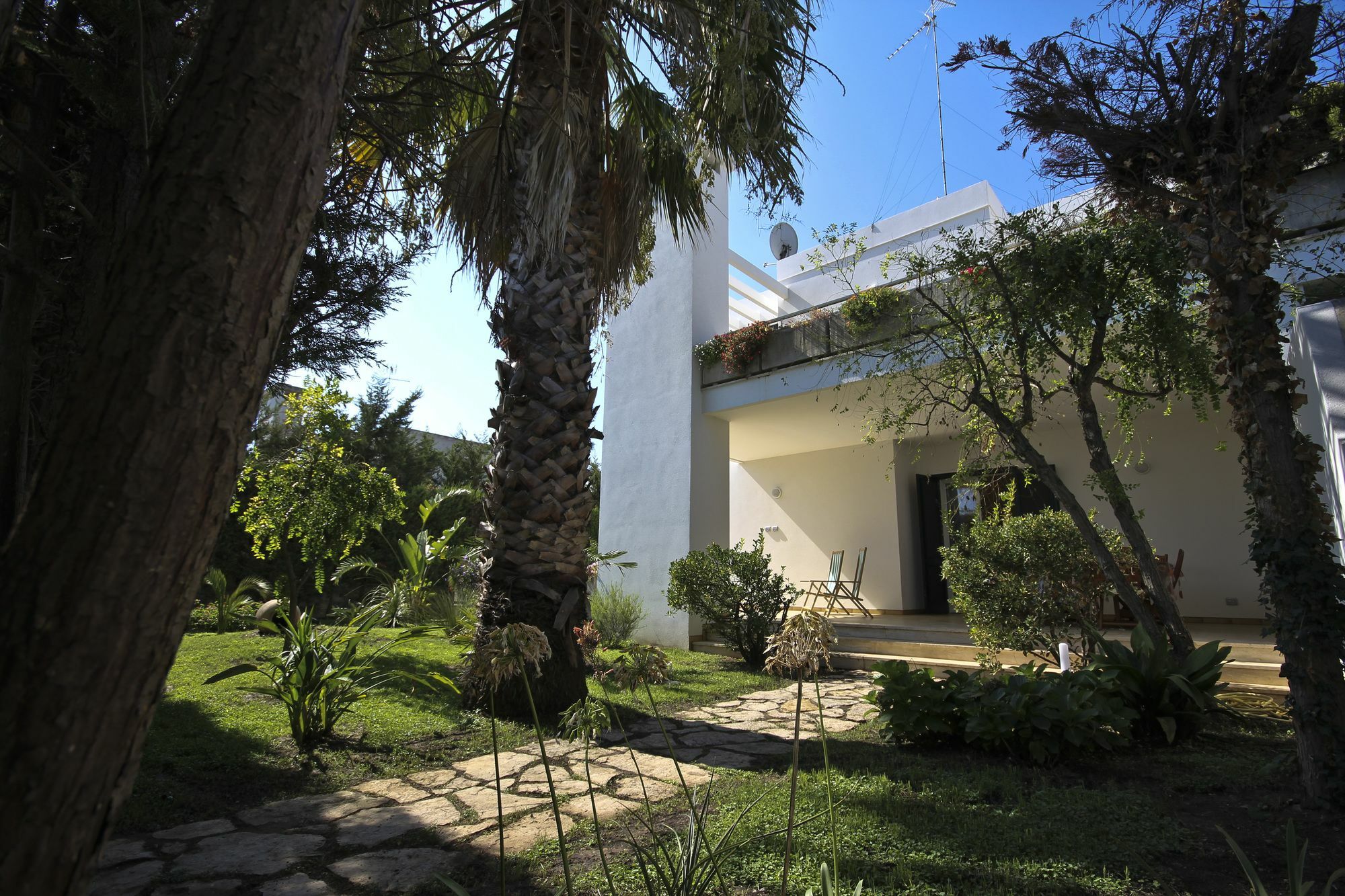 B&B Villa Genny A Pochi Passi Dal Mare San Cataldo  Luaran gambar